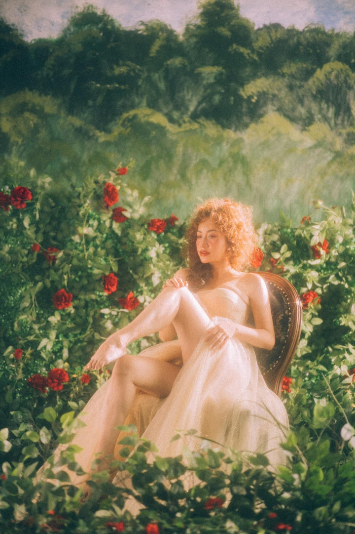 Khánh Thi quyến rũ như mỹ nhân thời Phục hưng trong bộ ảnh mừng tuổi 40 - 11