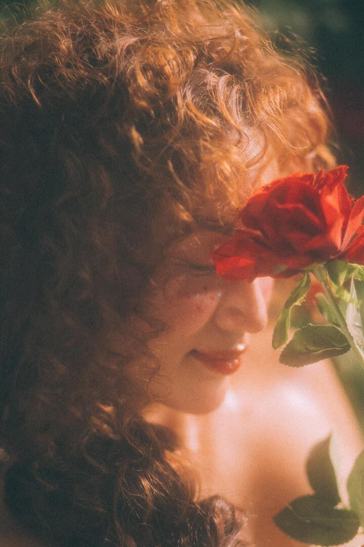 Khánh Thi quyến rũ như mỹ nhân thời Phục hưng trong bộ ảnh mừng tuổi 40 - 9