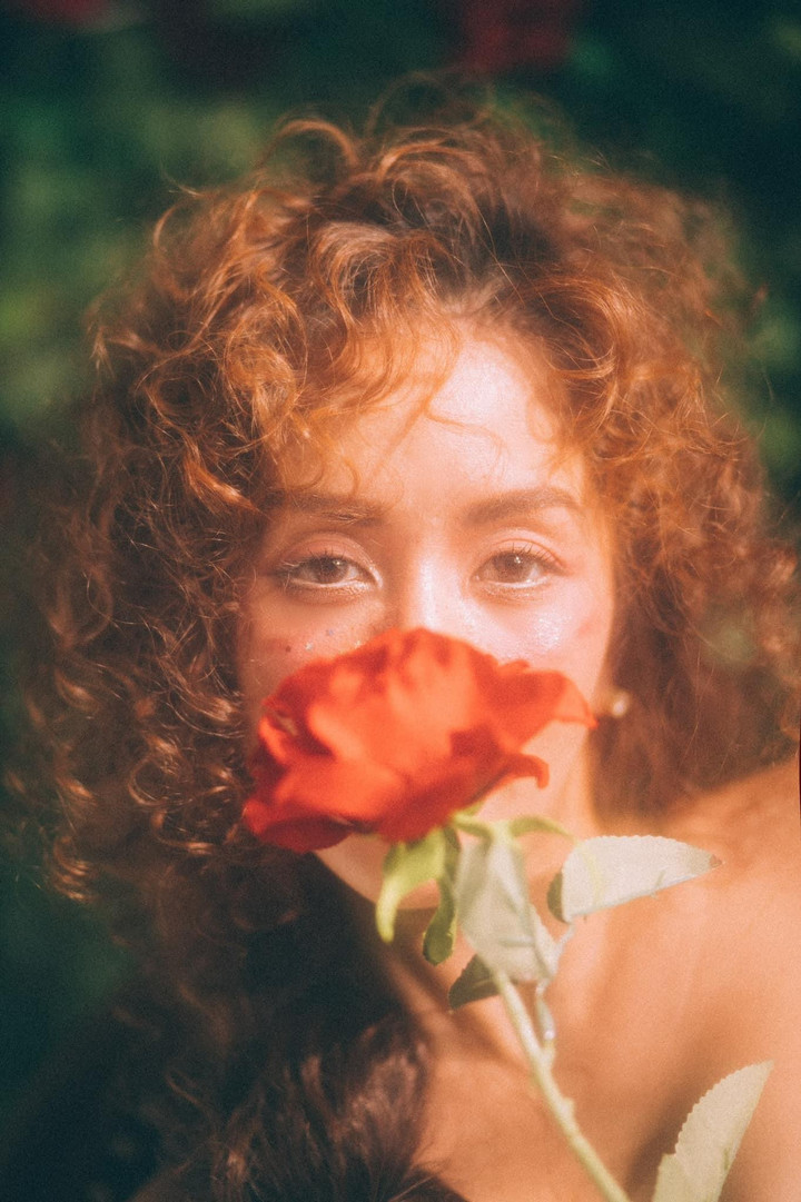 Khánh Thi quyến rũ như mỹ nhân thời Phục hưng trong bộ ảnh mừng tuổi 40 - 8