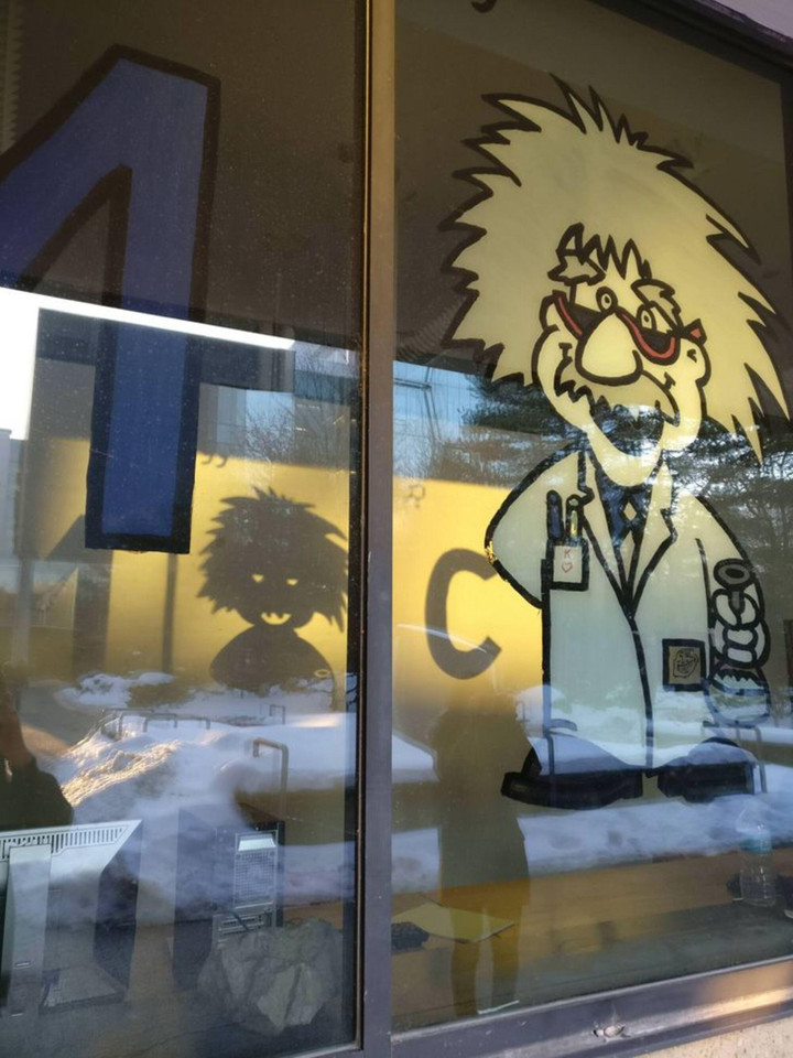 Những khoảnh khắc gây 'nổi da gà' vô tình được người đi đường bắt gặp - 3