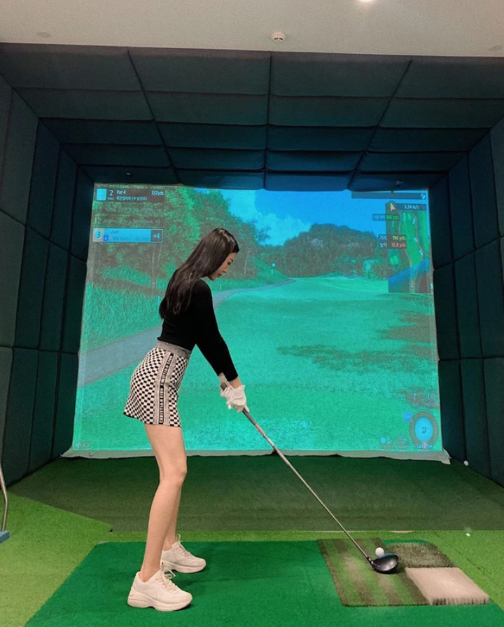 Hot girl Việt đọ sắc trên sân golf: Toàn gương mặt ‘cực phẩm’, một chín một mười - 8