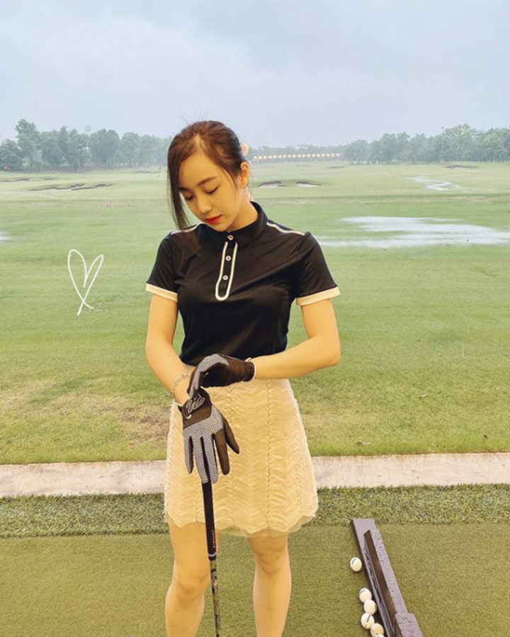 Hot girl Việt đọ sắc trên sân golf: Toàn gương mặt ‘cực phẩm’, một chín một mười - 7