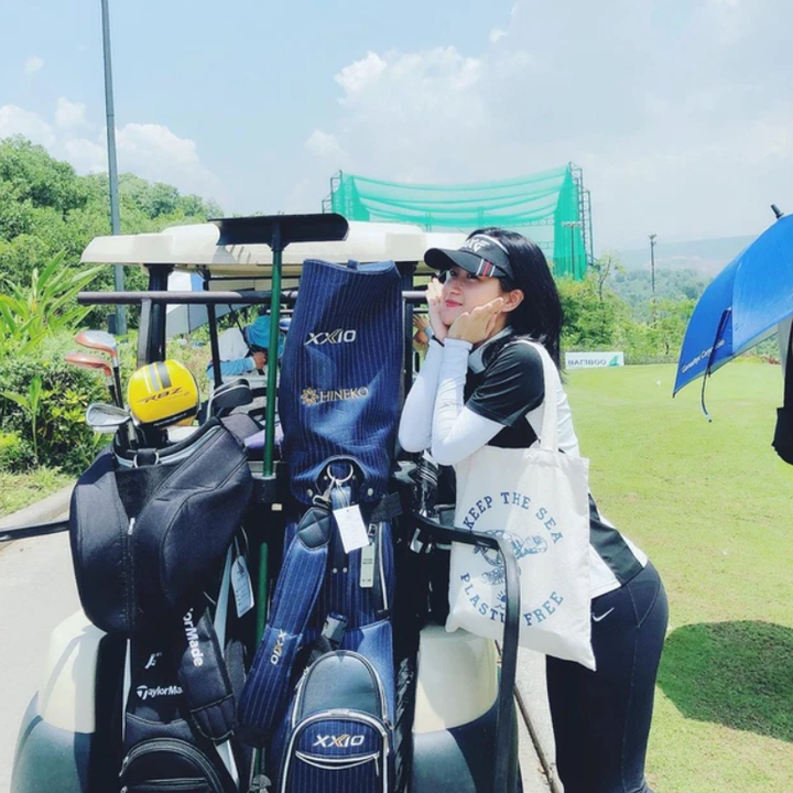 Hot girl Việt đọ sắc trên sân golf: Toàn gương mặt ‘cực phẩm’, một chín một mười - 11
