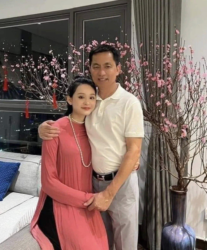 Hiền Hồ: Tuổi thơ mót cà phê đóng tiền học, vụt lên thành ca sĩ giàu có tuổi 24 - 8