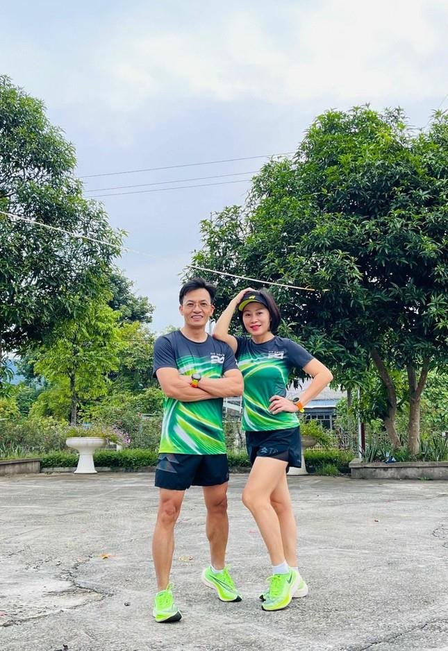 Runner Cao Nguyệt Hằng: Vợ chồng tôi muốn là một phần của Tiền Phong Marathon - 2