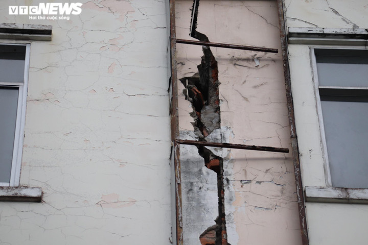 Ảnh: Trụ sở Liên đoàn Lao động TP Cần Thơ nứt toác, bị bỏ hoang 6 năm - 5