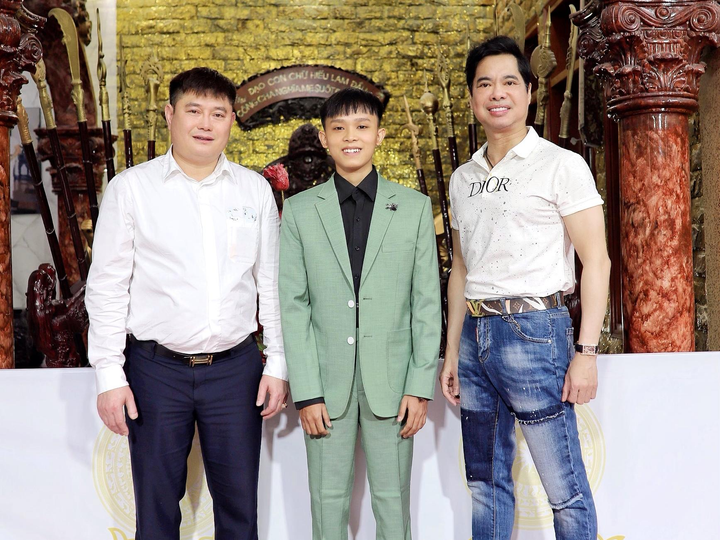 Cát-xê khủng của sao Việt: Lệ Quyên giá nửa tỷ, bầu show hé lộ bí mật về Hiền Hồ - 5