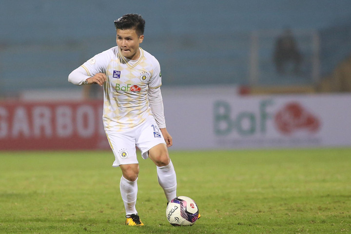 Cựu cầu thủ Pháp: Ligue 2 không thiếu tiền vệ nhanh nhẹn, kỹ thuật như Quang Hải - 2