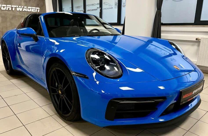 Loạt siêu xe đắt đỏ cập bến Việt Nam nửa đầu tháng 3 - 2