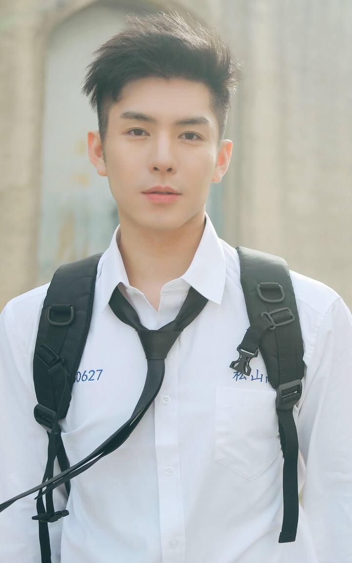 Lâm Hạo Dương 'sửa nát mặt' mới trở thành mỹ nam - 5
