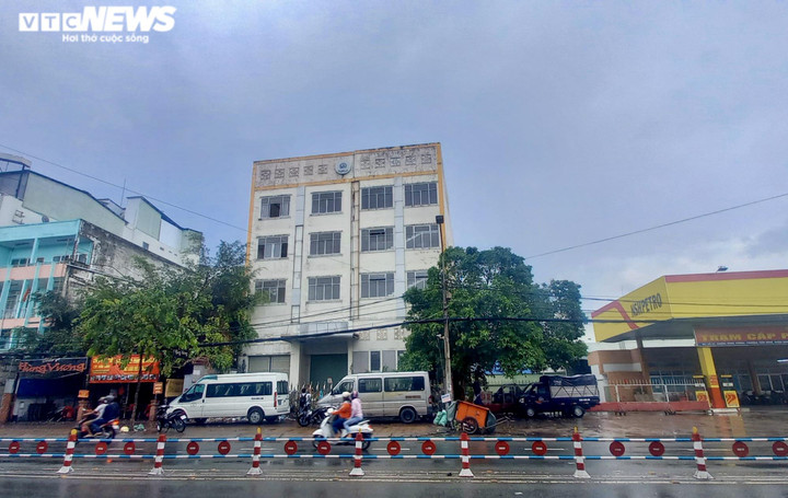 Ảnh: Trụ sở Liên đoàn Lao động TP Cần Thơ nứt toác, bị bỏ hoang 6 năm - 11