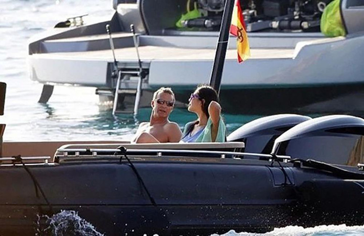 Hoa hậu Trung Quốc mất trắng sự nghiệp vì cướp bồ của 'báo đen' Naomi Campbell - 4