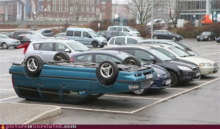 Cạn lời với những màn đậu xe 'out trình' mọi tay đua F1 hay diễn viên xiếc - 5