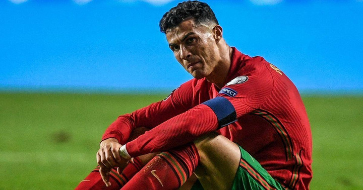 Ronaldo cùng tuyển Bồ Đào Nha đối diện thảm họa trước ngưỡng cửa World Cup - 2