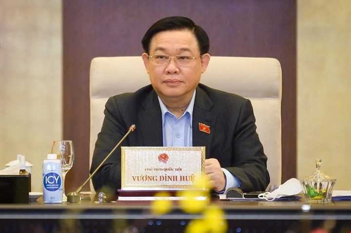 Nới ‘trần’ giờ làm thêm lên 60 giờ/tháng - 2