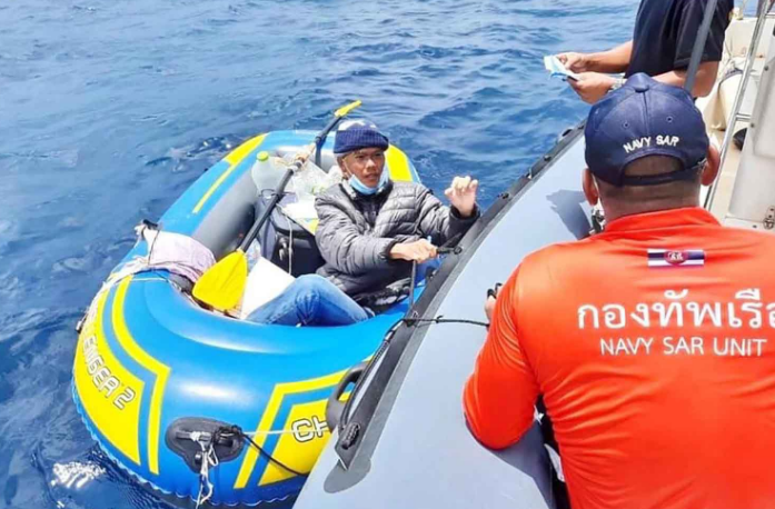 Người đàn ông Việt chèo xuồng vượt 2.000km đường biển sang Ấn Độ thăm vợ - 1