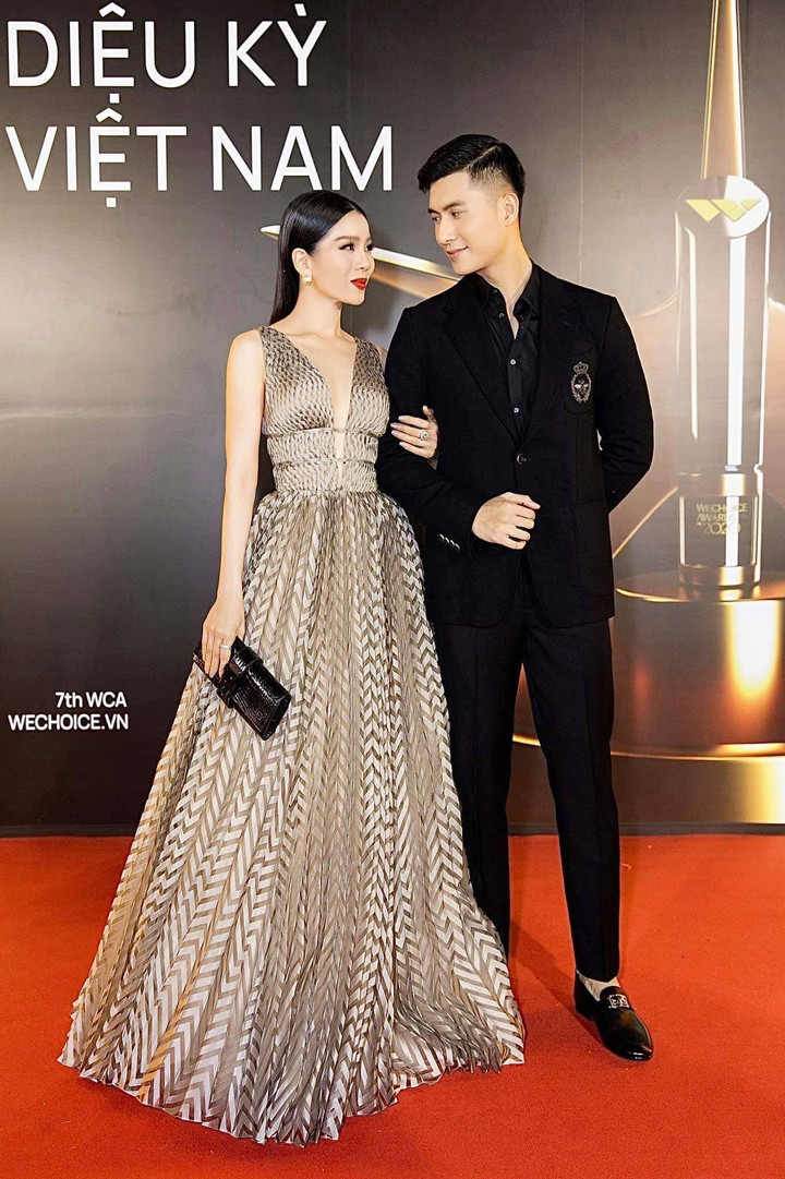 Vì sao Lệ Quyên không giấu giếm chuyện yêu 'phi công trẻ' Lâm Bảo Châu? - 1