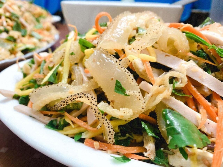 Tắm biển Đồ Sơn đừng quên thử món nộm sứa lạ miệng mà ngon không cưỡng nổi - 7