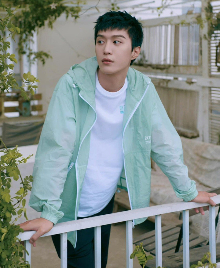 Ác mộng của Diêu An Na ảnh 6 Vì sao 'công chúa Huawei' bị ghẻ lạnh, thất thế khi vào showbiz? - 6