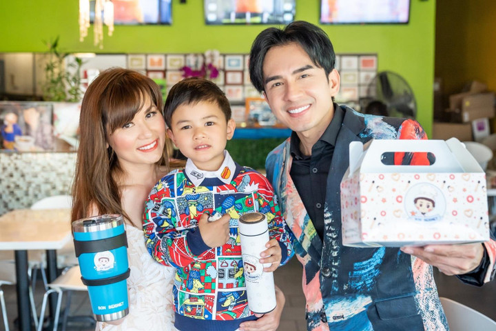 Quý tử nhà sao Việt: 10 tuổi đã được tặng siêu xe 30 tỷ, học phí gần nửa tỷ/năm - 13