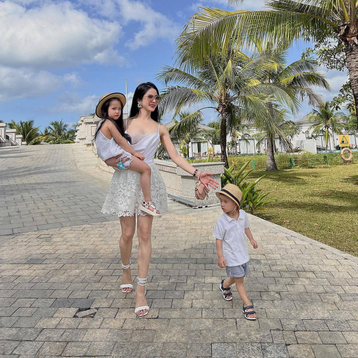 Được khuyên 'khôn thì giao con cho chồng nuôi', Diệp Lâm Anh đáp gây xúc động - 3