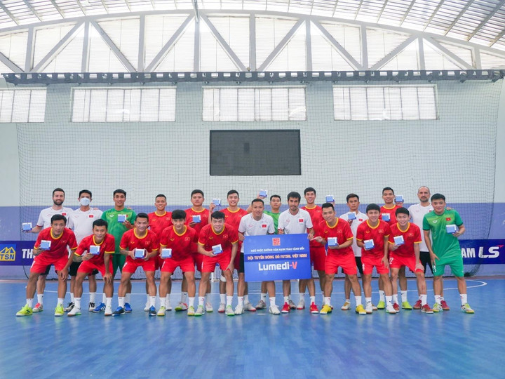 TPBVSK Lumedi-V hỗ trợ tăng cường sức khoẻ đường hô hấp cùng các VĐV Futsal - 2