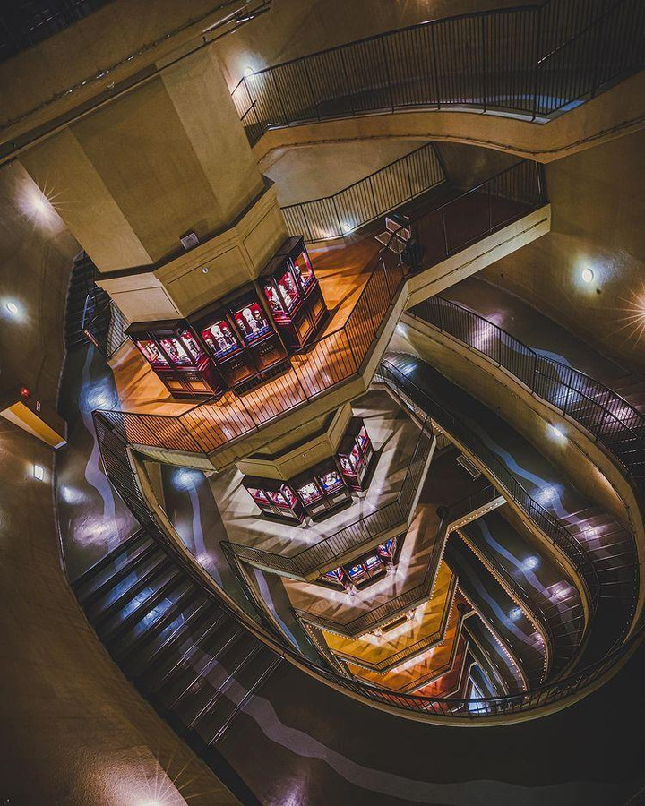 Thành phố có tượng Phật Quan Âm khổng lồ, cư dân đứng ở đâu đều có thể ngắm được - 9