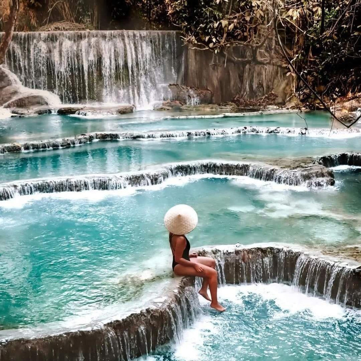 Thác nước độc đáo tạo nên những tầng hồ màu ngọc bích kỳ ảo, ngắm mãi không chán - 8