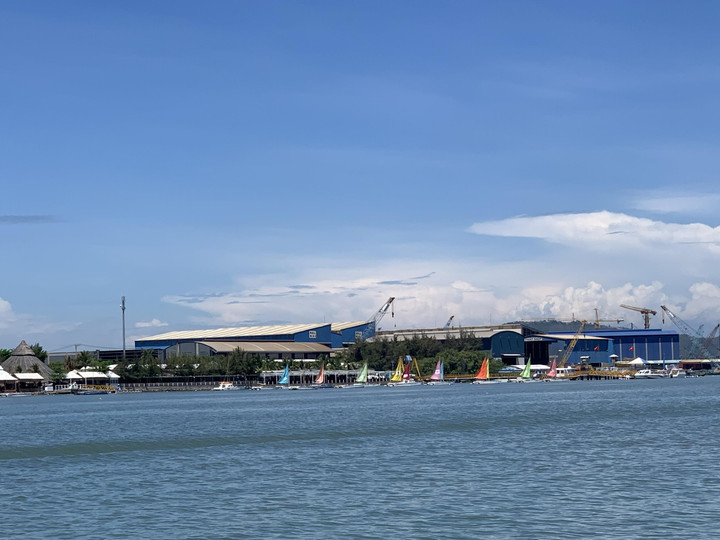 TP.HCM chính thức vận hành và thu phí hạ tầng cảng biển từ ngày 1/4 - 2