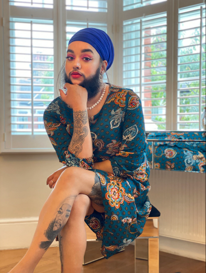 Cô gái bị bắt nạt, suýt tự tử vì bộ râu bỗng thành người mẫu vạn người theo dõi - 3