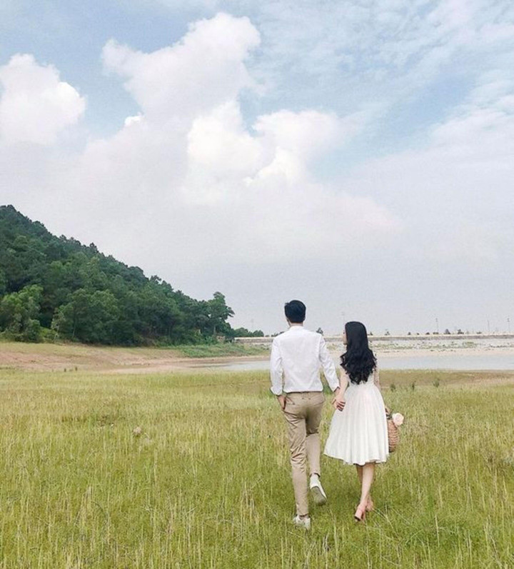 Không tiếc nuối, nhưng vì sao có người vẫn nhớ về người cũ dù đã có tình mới? - 1