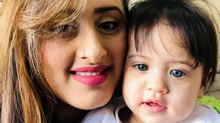 Giữ hộ sữa mẹ rồi biến thành trang sức, cặp vợ chồng kiếm vài chục tỷ đồng - 1