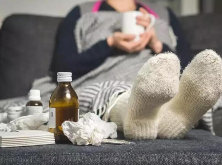 70% bệnh nhân COVID-19 kéo dài bị 2 triệu chứng này - 1