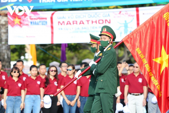Tiền Phong Marathon 2022: Thượng cờ Tổ quốc tại Côn Đảo - 4