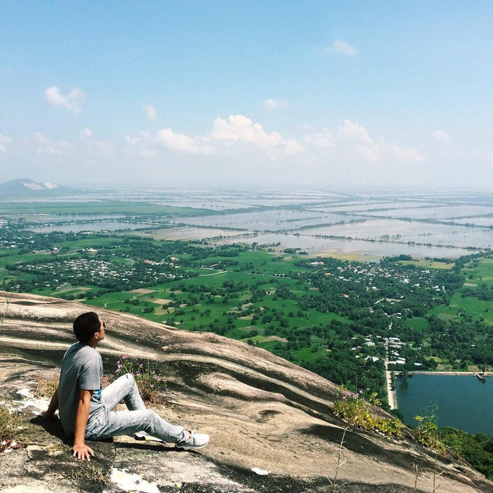 Ngọn núi đẹp bậc nhất vùng đất Thất Sơn - nơi ngắm toàn cảnh mây trời cực chill - 8