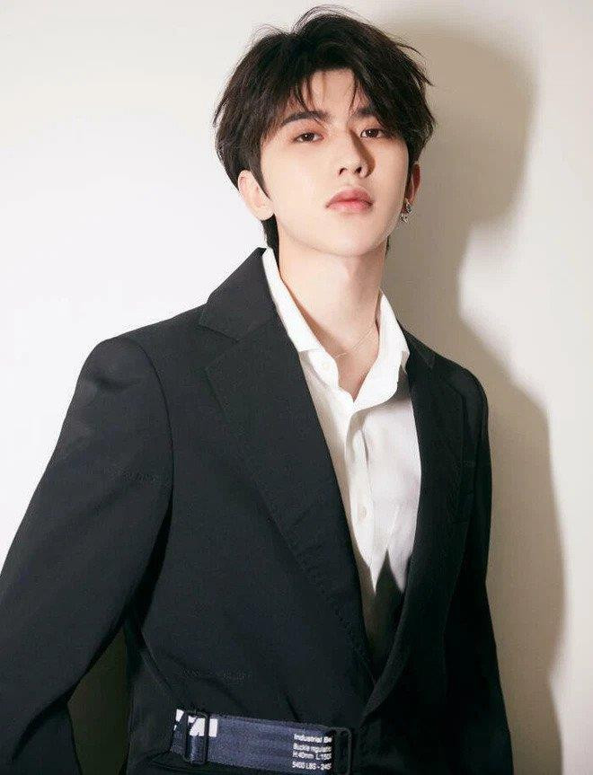 Thế lực thích phanh phui bê bối khiến các sao Hoa ngữ phải sợ hãi - 6