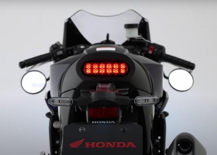 Ngắm Honda Hawk 11 cafe racer 2022 - 3