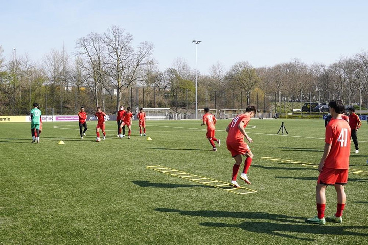 Trải nghiệm đáng nhớ của U17 Việt Nam sau tuần tập huấn tại Dortmund - 1