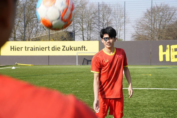 Trải nghiệm đáng nhớ của U17 Việt Nam sau tuần tập huấn tại Dortmund - 3