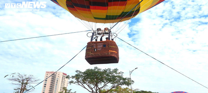 Ảnh: Rực rỡ lễ hội khinh khí cầu Đà Nẵng - 4