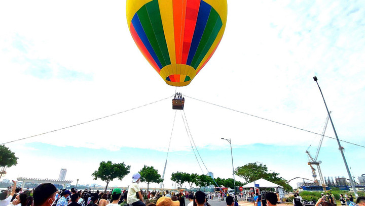 Ảnh: Rực rỡ lễ hội khinh khí cầu Đà Nẵng - 3