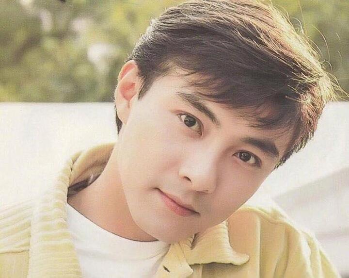 Vẻ đẹp của các nam thần Hoa ngữ thời nói không với photoshop và ít trang điểm - 4