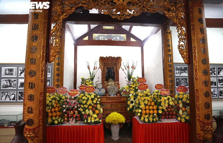 Đón bằng công nhận di tích quốc gia khu lưu niệm nhà cách mạng Lê Văn Lương - 1