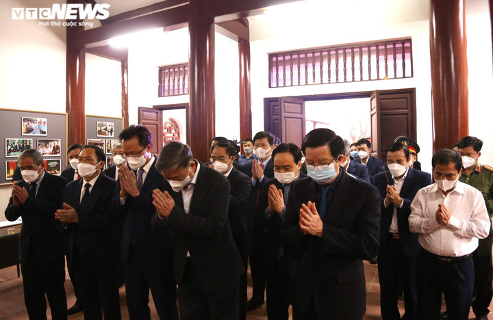 Đón bằng công nhận di tích quốc gia khu lưu niệm nhà cách mạng Lê Văn Lương - 4