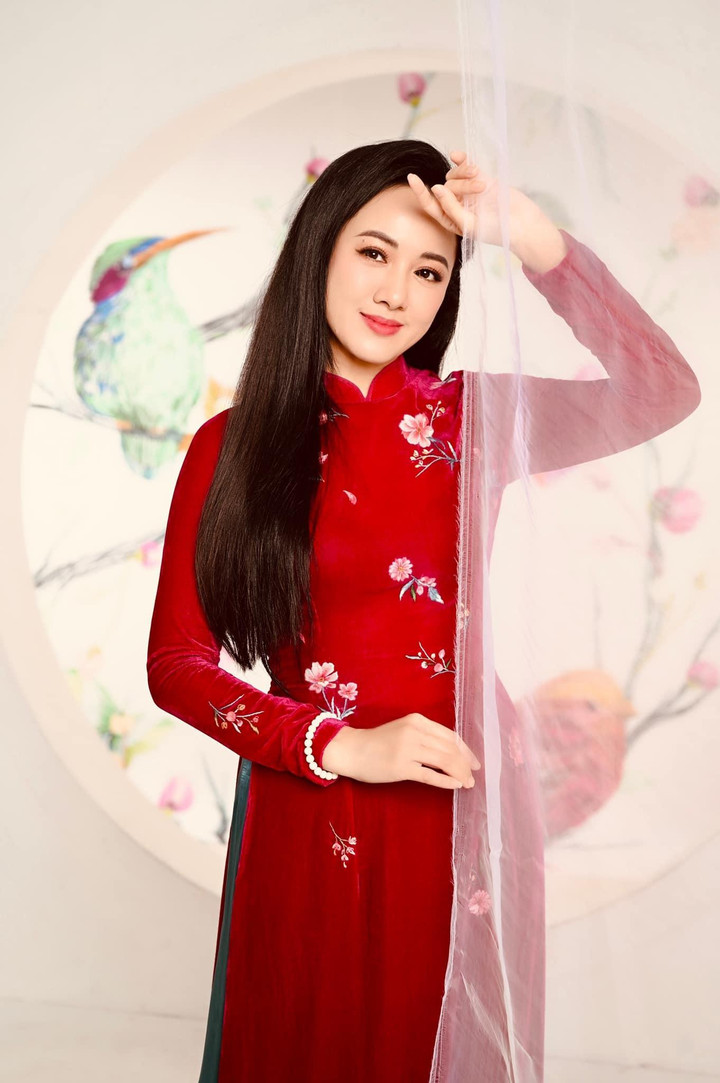 Loạt ảnh ngày bé cho thấy BTV Hoài Anh 'đẹp từ trong trứng' - 10