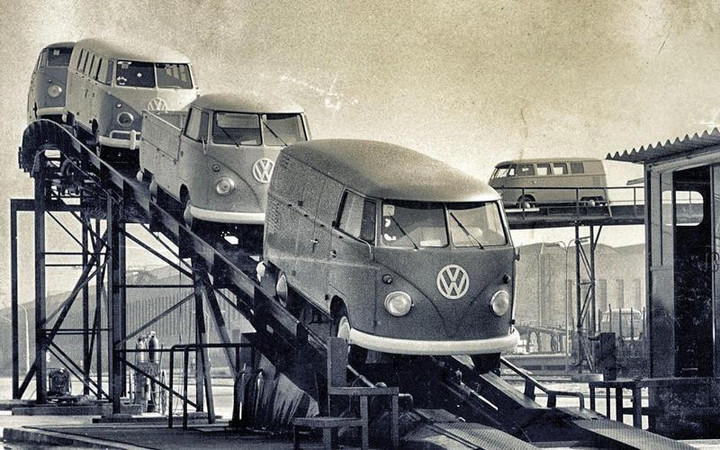 Những mẫu xe 'sống thọ' nhất trên thế giới - 2