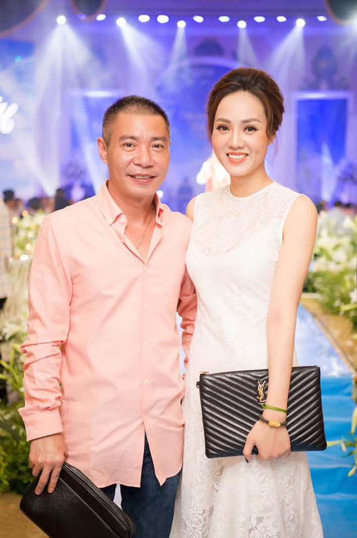 Vợ NSND Công Lý: 'Từ ngày ốm, chồng tôi ngoan lắm' - 1