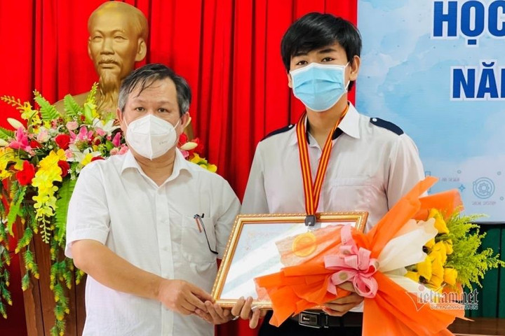 Điều đặc biệt ở nam sinh giành giải nhất quốc gia môn Vật lý - 2