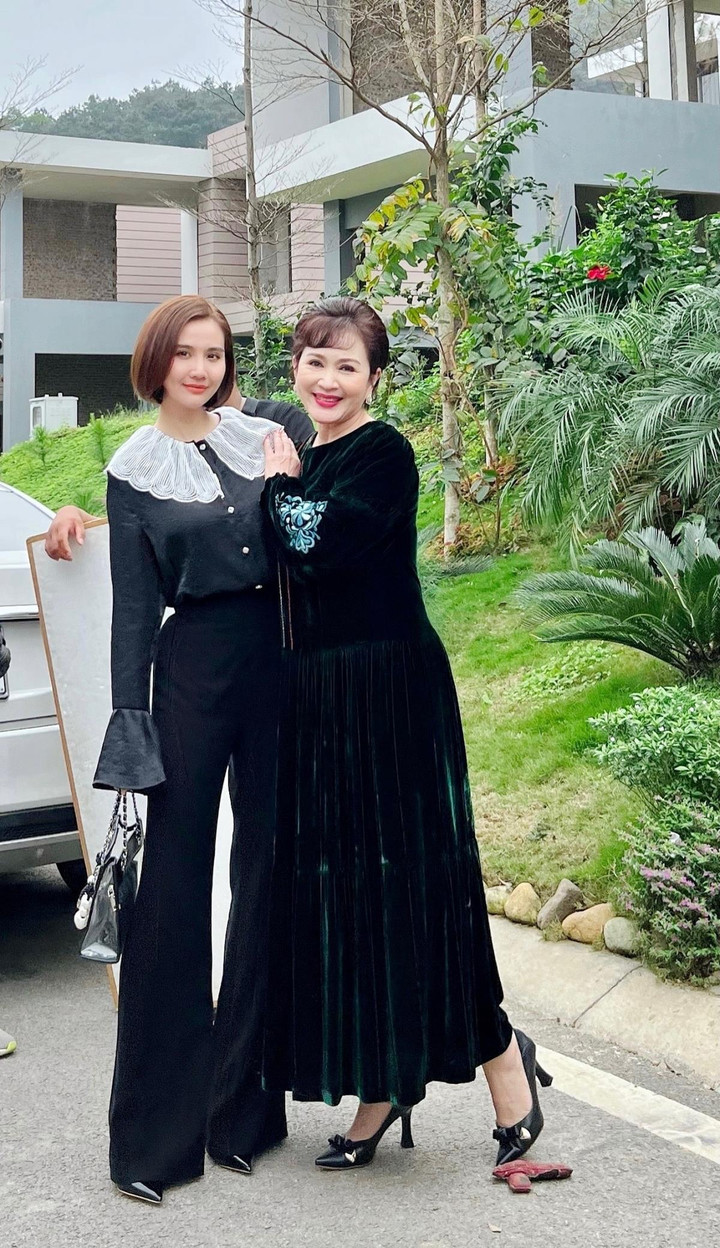 Tạo hình sang chảnh của Huyền Lizzie trong 'Thương ngày nắng về' phần 2 - 4