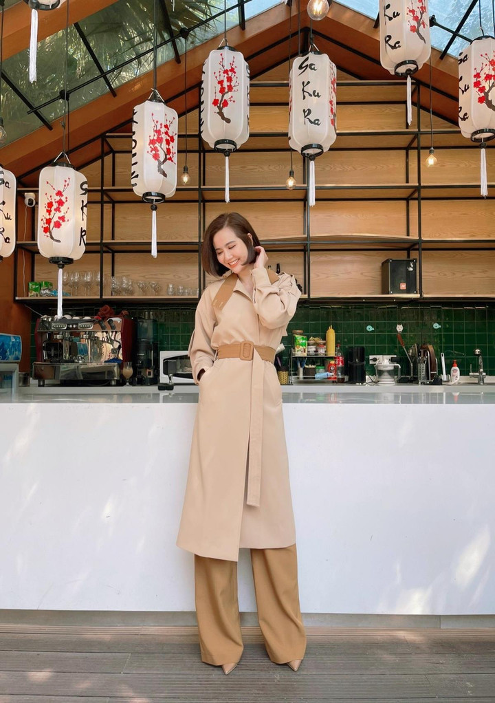 Tạo hình sang chảnh của Huyền Lizzie trong 'Thương ngày nắng về' phần 2 - 2